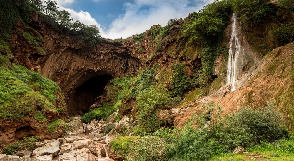 مغارة إمي نفري